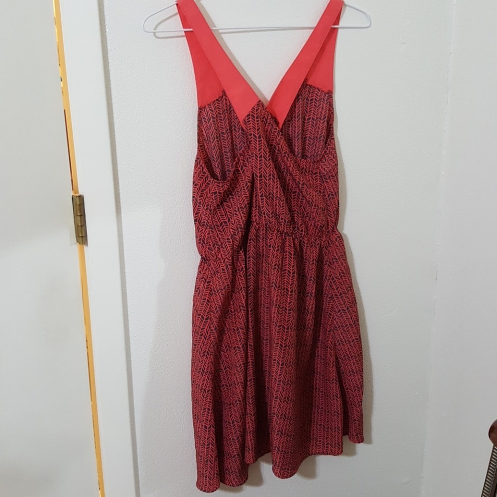 Dress - Picture 3 of 4